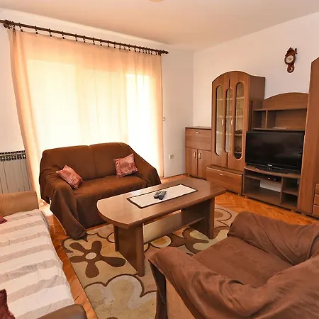Apartament Luciano 621 *
