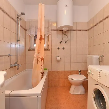 Apartament Luciano 621 *