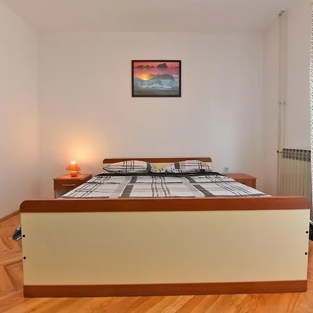 Apartament Luciano 621 *